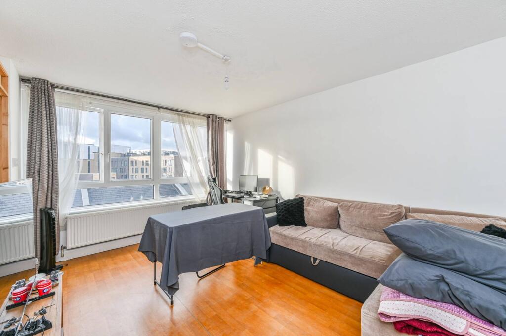 1 bed 1st Floor Flat for rent in London. From Foxtons - Vauxhall