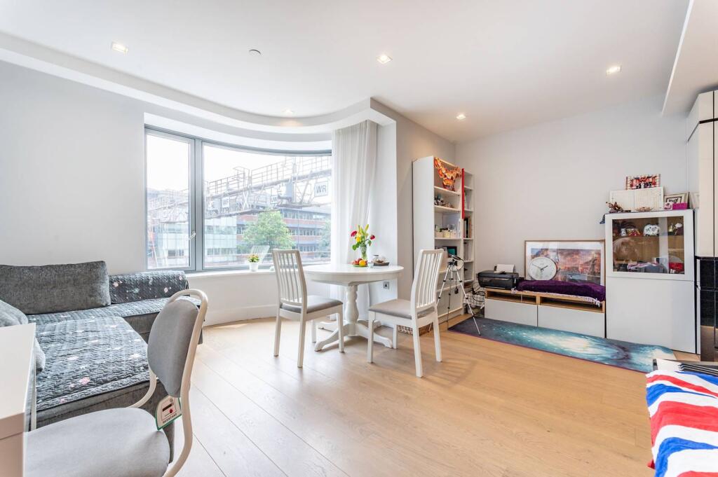 1 bed 1st Floor Flat for rent in London. From Foxtons - Vauxhall