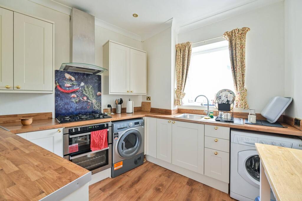 1 bed 1st Floor Flat for rent in Bermondsey. From Foxtons - Vauxhall