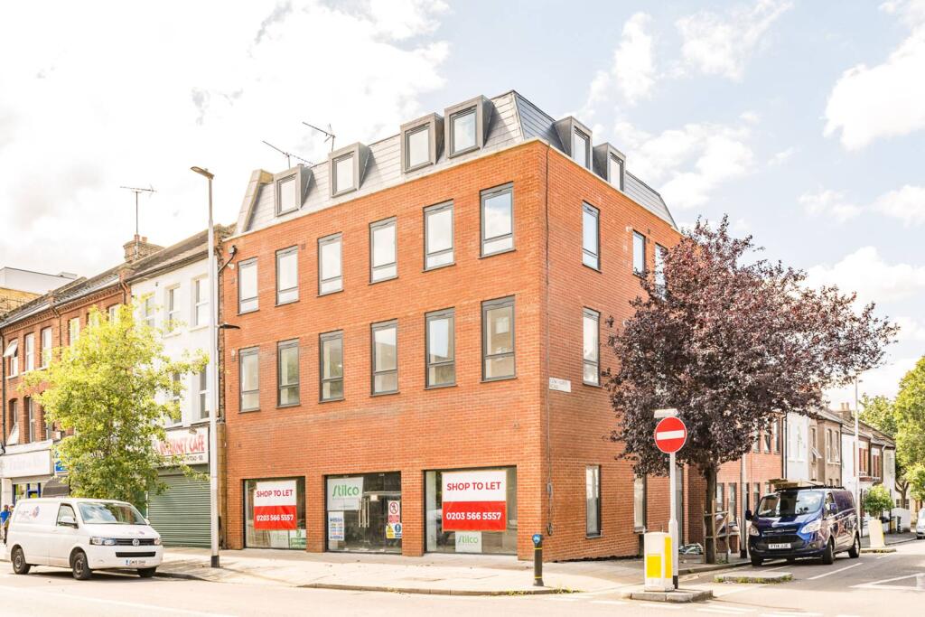 1 bed 1st Floor Flat for rent in Clapham. From Foxtons - Vauxhall