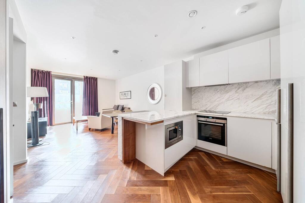 2 bed 1st Floor Flat for rent in Battersea. From Foxtons - Vauxhall