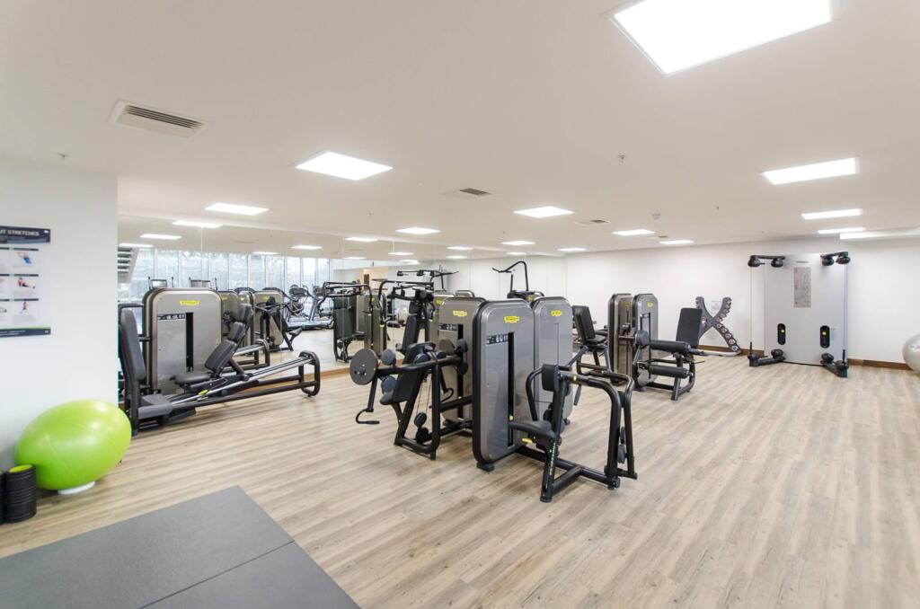 1 bed 1st Floor Flat for rent in London. From Foxtons - Vauxhall