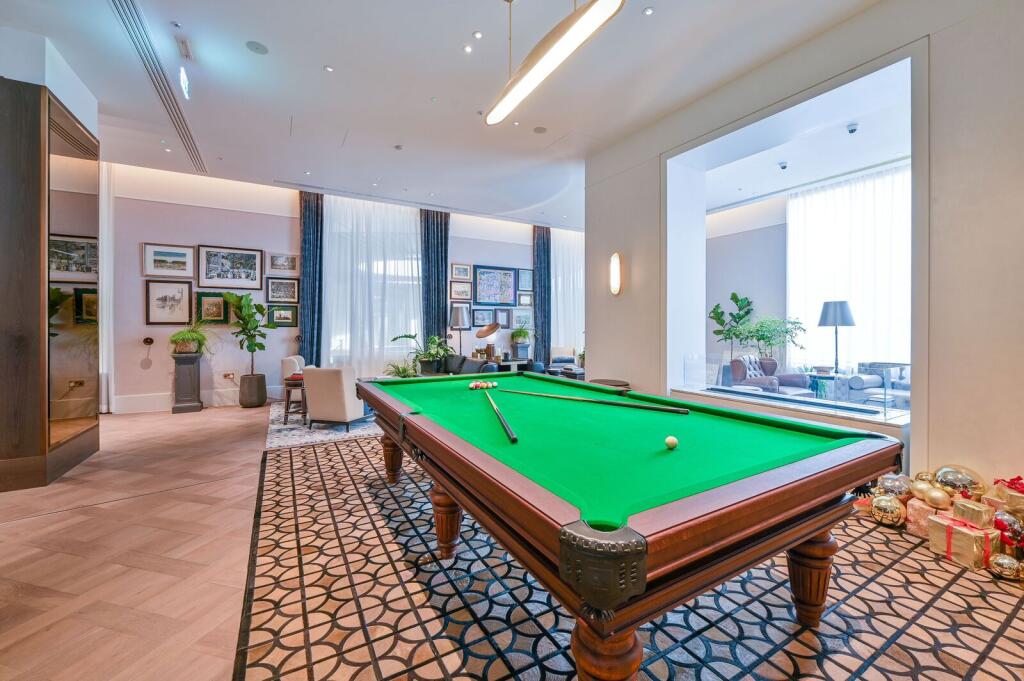3 bed 1st Floor Flat for rent in London. From Foxtons - Vauxhall