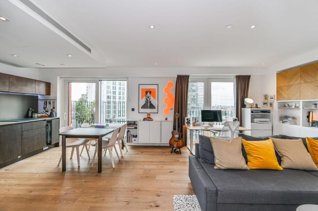 1 bed 1st Floor Flat for rent in London. From Foxtons - Vauxhall