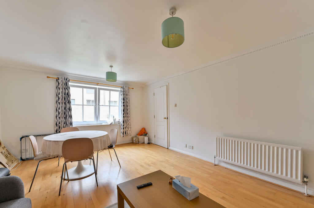 2 bed 1st Floor Flat for rent in London. From Foxtons - Vauxhall
