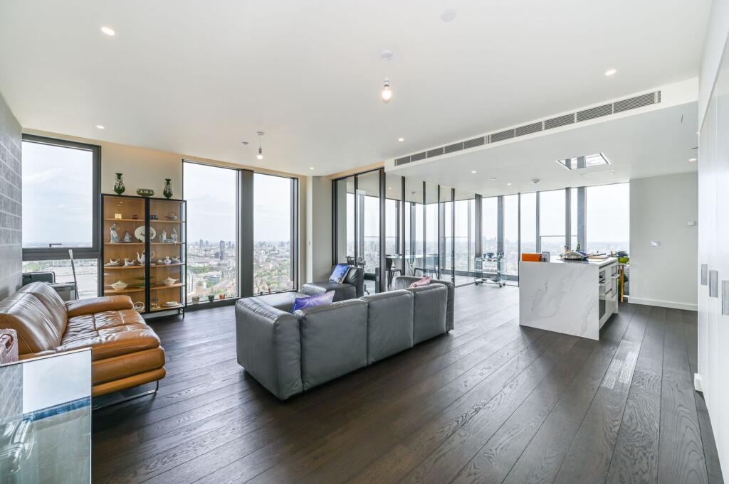 3 bed 1st Floor Flat for rent in Westminster. From Foxtons - Vauxhall