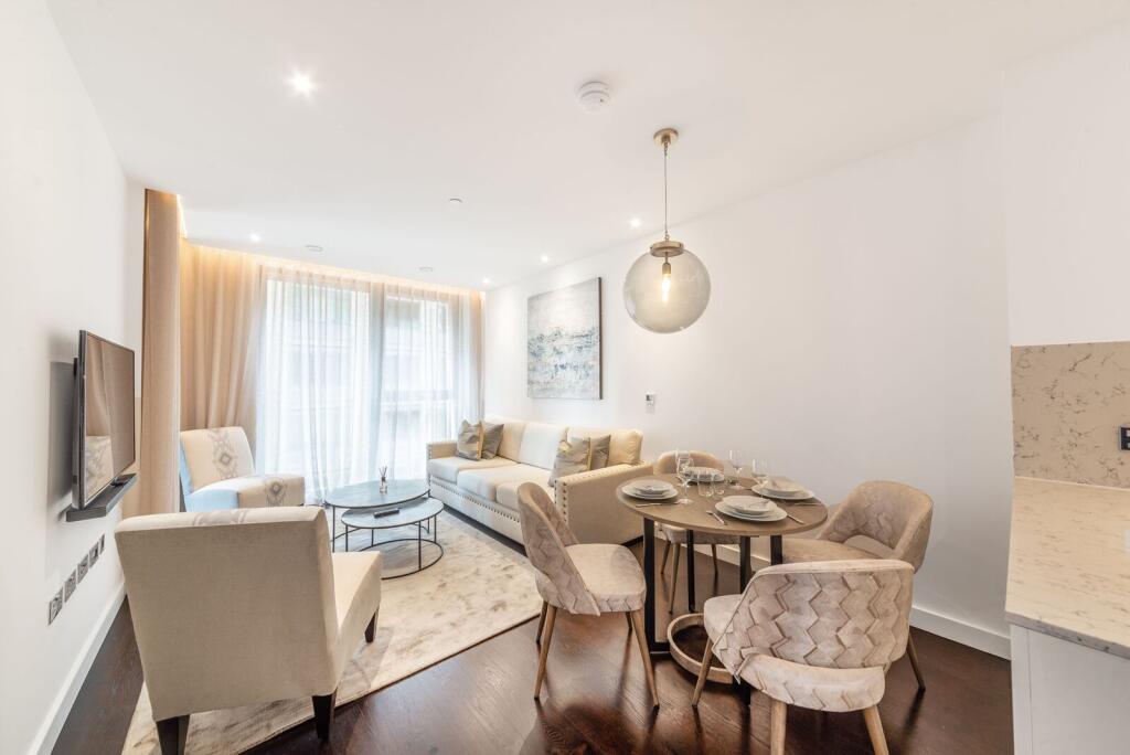 2 bed 1st Floor Flat for rent in Battersea. From Foxtons - Vauxhall