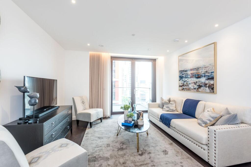3 bed 1st Floor Flat for rent in Battersea. From Foxtons - Vauxhall 3 bed 1st Floor Flat for rent in Battersea. From Foxtons - Vauxhall