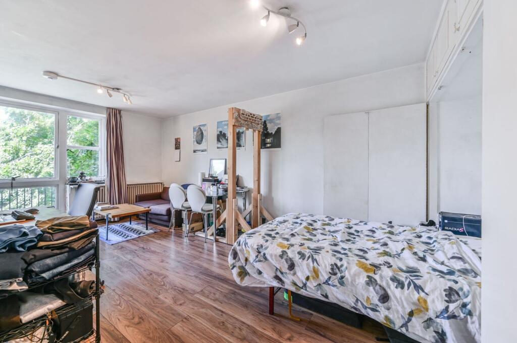 4 bed Studio for rent in London. From Foxtons - Vauxhall 4 bed Studio for rent in London. From Foxtons - Vauxhall