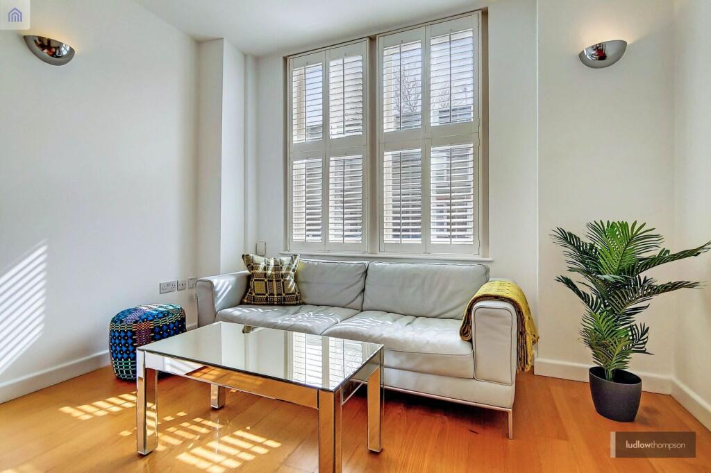 2 bed 1st Floor Flat for rent in London. From Foxtons - Vauxhall
