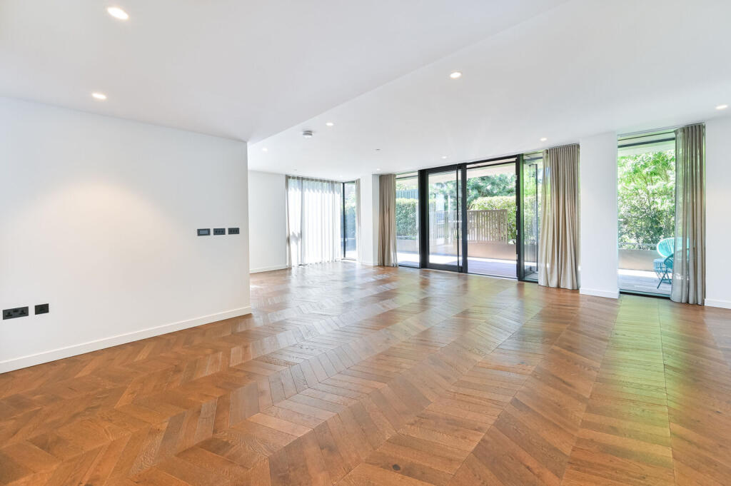 2 bed 1st Floor Flat for rent in London. From Foxtons - Vauxhall