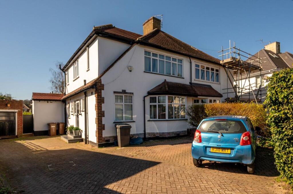 4 bed Semi Detached for rent in London. From Foxtons - Walthamstow 4 bed Semi Detached for rent in London. From Foxtons - Walthamstow