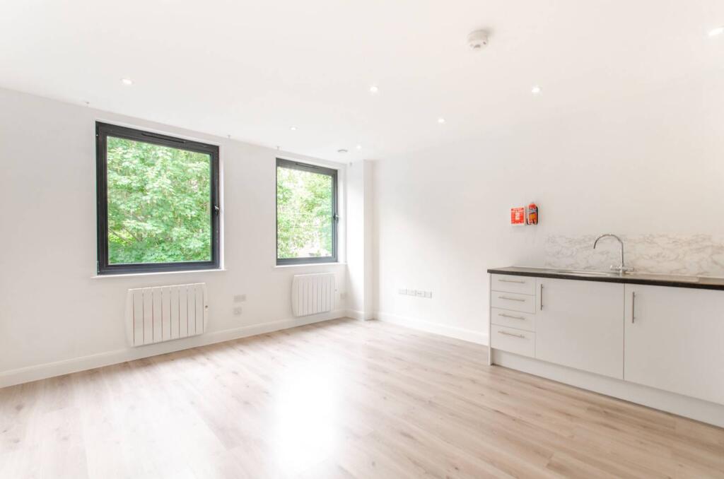 1 bed 1st Floor Flat for rent in Walthamstow. From Foxtons - Walthamstow
