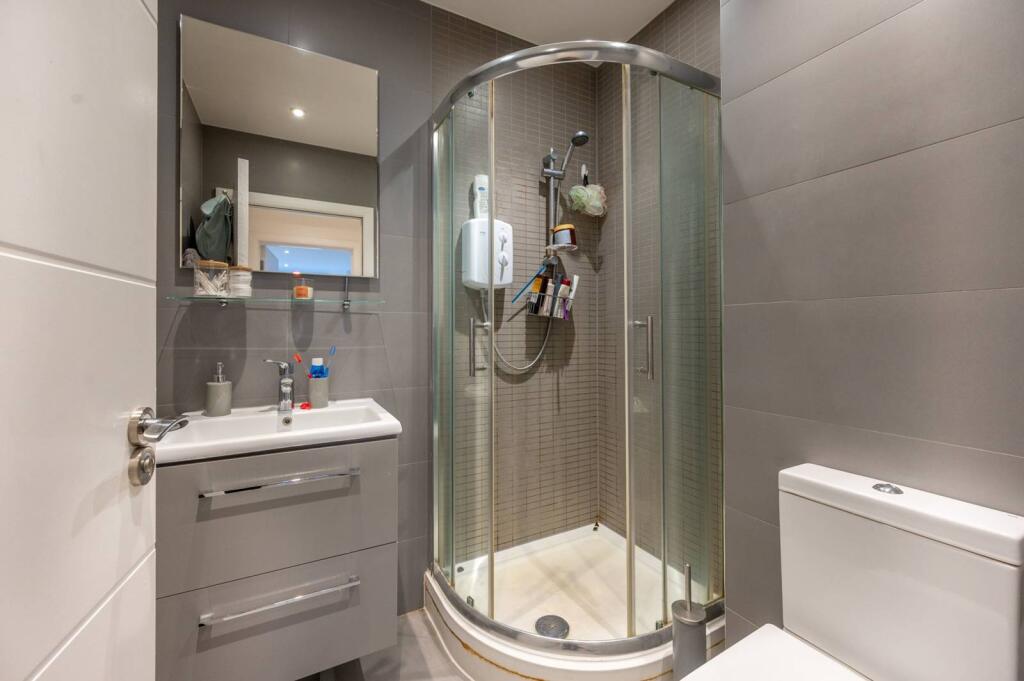 1 bed 1st Floor Flat for rent in Walthamstow. From Foxtons - Walthamstow