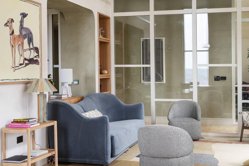 2 bed 1st Floor Flat for rent in . From Foxtons - Walthamstow