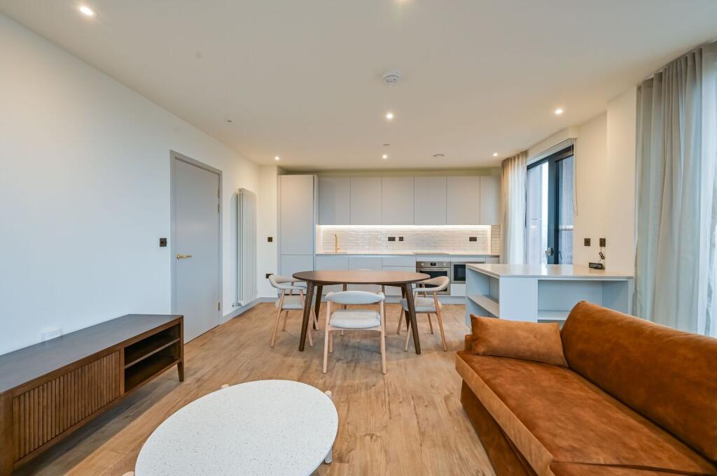 1 bed 1st Floor Flat for rent in . From Foxtons - Walthamstow 1 bed 1st Floor Flat for rent in . From Foxtons - Walthamstow