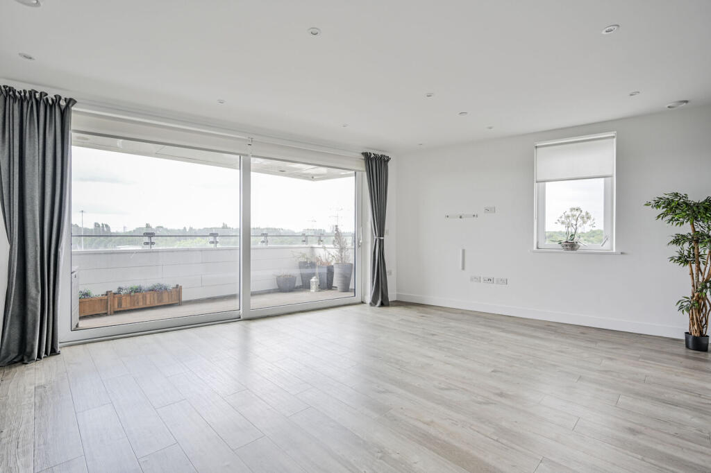 2 bed 1st Floor Flat for rent in London. From Foxtons - Walthamstow 2 bed 1st Floor Flat for rent in London. From Foxtons - Walthamstow