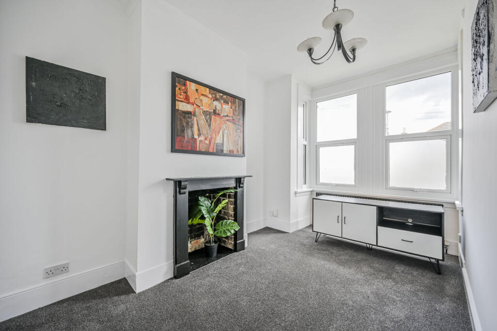 2 bed Annexe for rent in Leyton. From Foxtons - Walthamstow