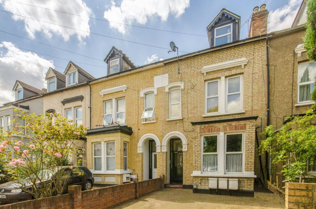 2 bed 1st Floor Flat for rent in London. From Foxtons - Walthamstow 2 bed 1st Floor Flat for rent in London. From Foxtons - Walthamstow