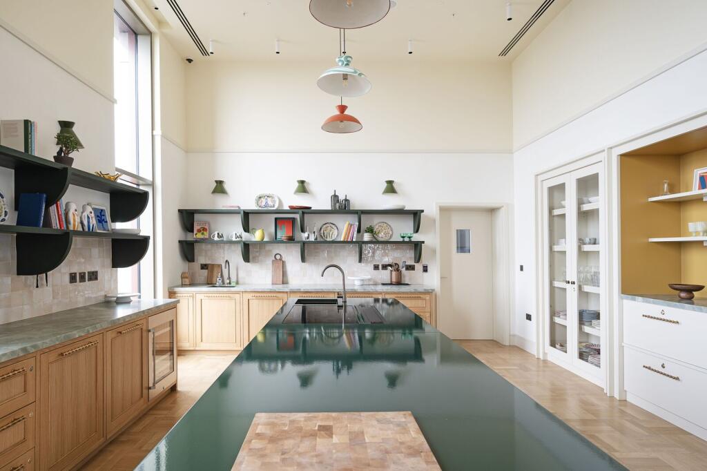 2 bed 1st Floor Flat for rent in Walthamstow. From Foxtons - Walthamstow 2 bed 1st Floor Flat for rent in Walthamstow. From Foxtons - Walthamstow