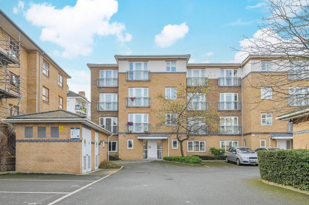 1 bed 1st Floor Flat for rent in London. From Foxtons - Wapping