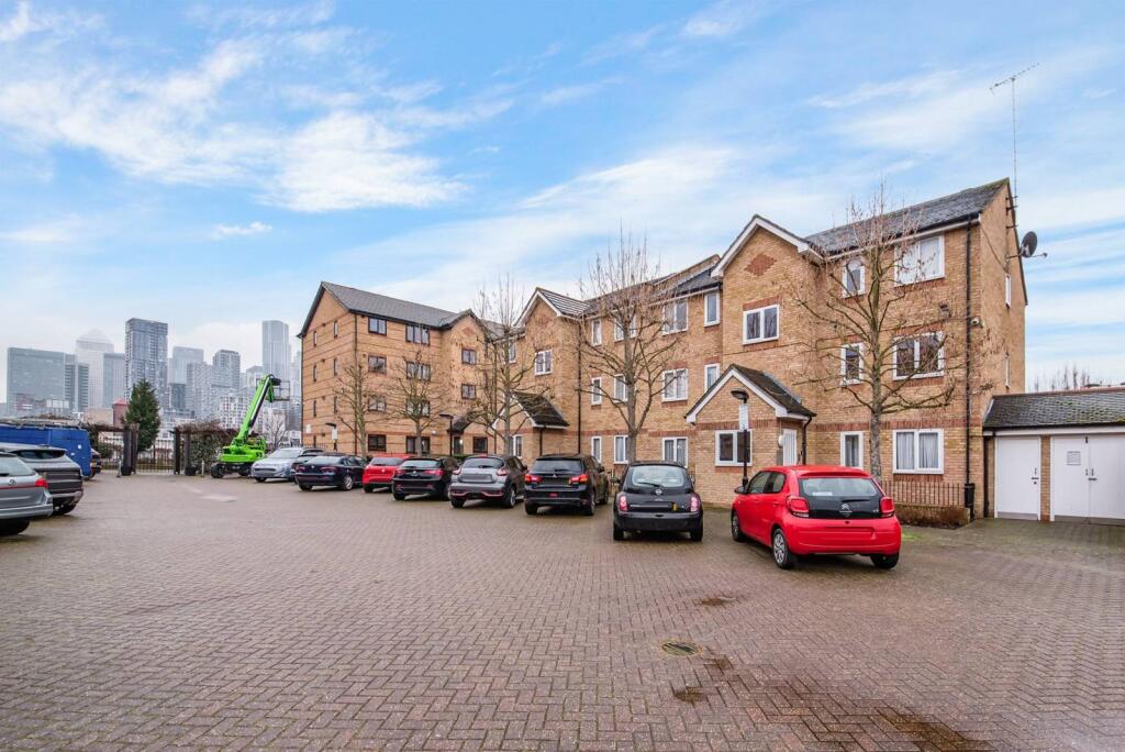 1 bed 1st Floor Flat for rent in London. From Foxtons - Wapping 1 bed 1st Floor Flat for rent in London. From Foxtons - Wapping