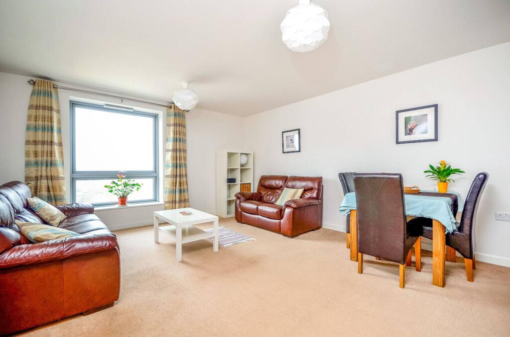 1 bed 1st Floor Flat for rent in London. From Foxtons - Wapping