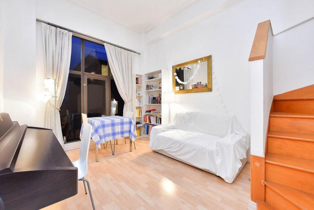 1 bed 1st Floor Flat for rent in London. From Foxtons - Wapping