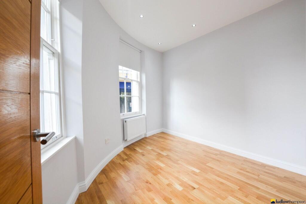1 bed 1st Floor Flat for rent in Stepney. From Foxtons - Wapping