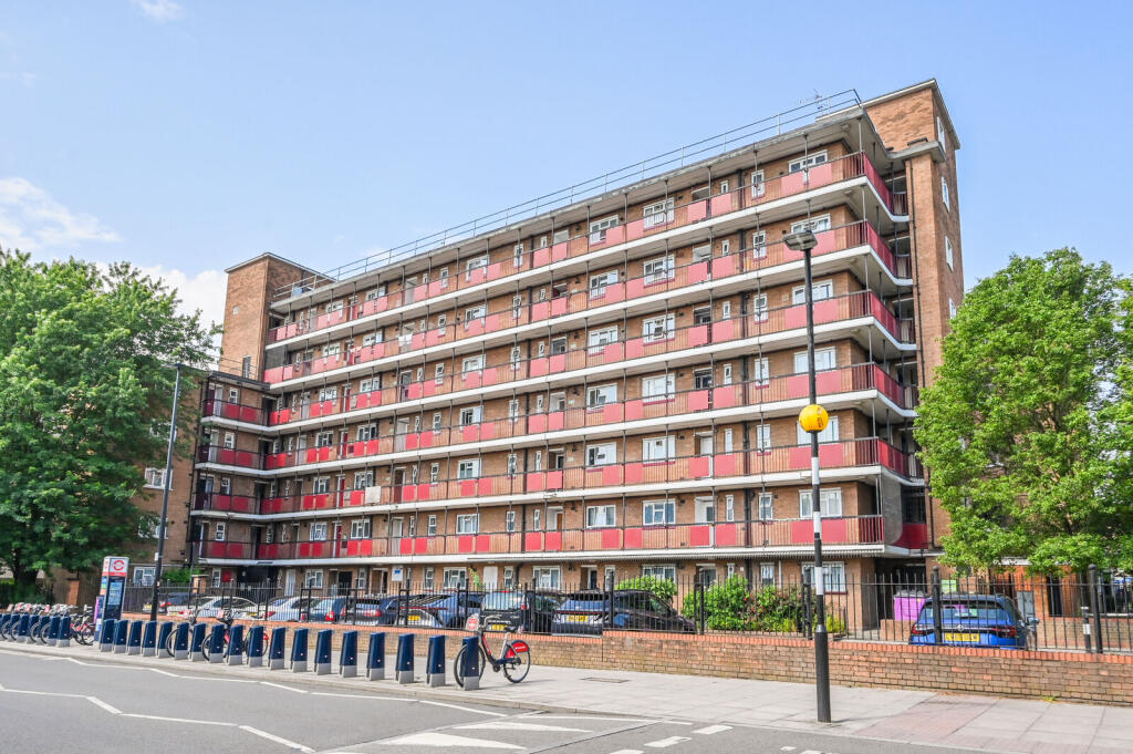 1 bed 1st Floor Flat for rent in Stepney. From Foxtons - Wapping