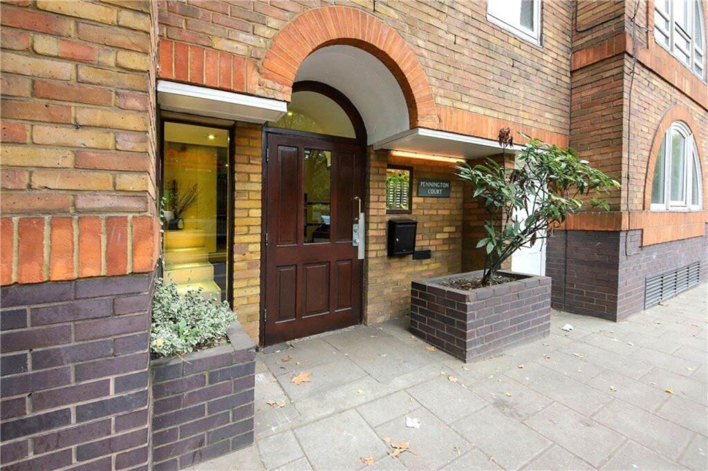 1 bed 1st Floor Flat for rent in Bermondsey. From Foxtons - Wapping 1 bed 1st Floor Flat for rent in Bermondsey. From Foxtons - Wapping
