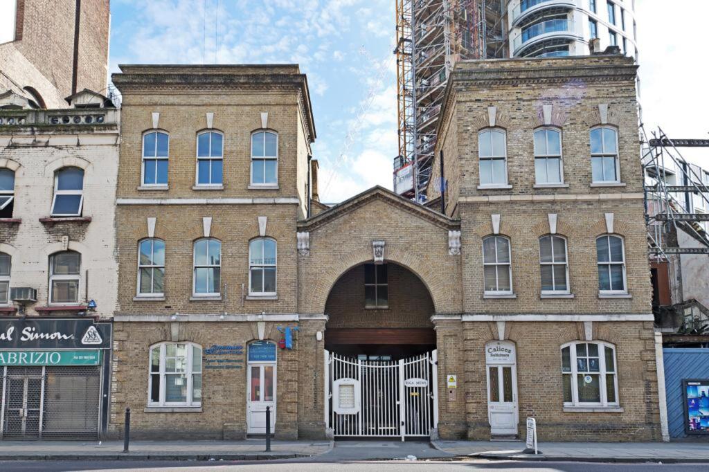 1 bed 1st Floor Flat for rent in Stepney. From Foxtons - Wapping