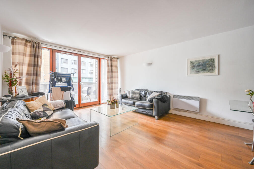 2 bed 1st Floor Flat for rent in London. From Foxtons - Wapping