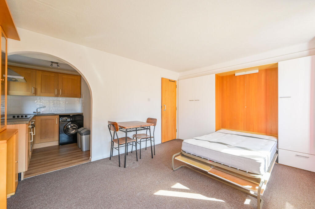 4 bed Studio for rent in Bermondsey. From Foxtons - Wapping 4 bed Studio for rent in Bermondsey. From Foxtons - Wapping