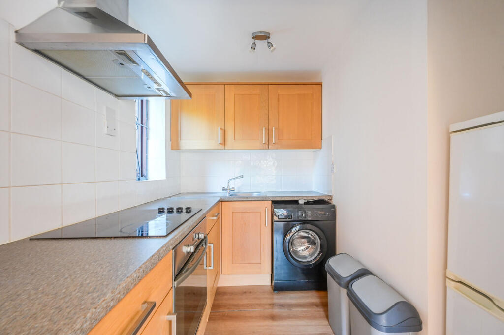 0 bed Studio for rent in London. From Foxtons - Wapping