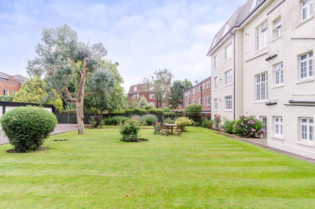 2 bed 1st Floor Flat for rent in London. From Foxtons - Wimbledon