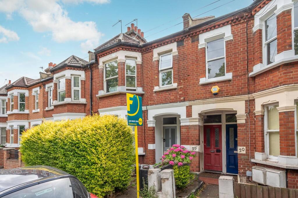 2 bed 1st Floor Flat for rent in London. From Foxtons - Wimbledon