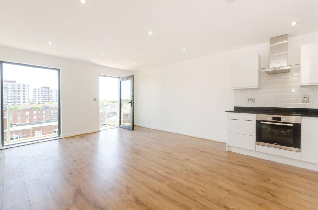 2 bed 1st Floor Flat for rent in Merton. From Foxtons - Wimbledon