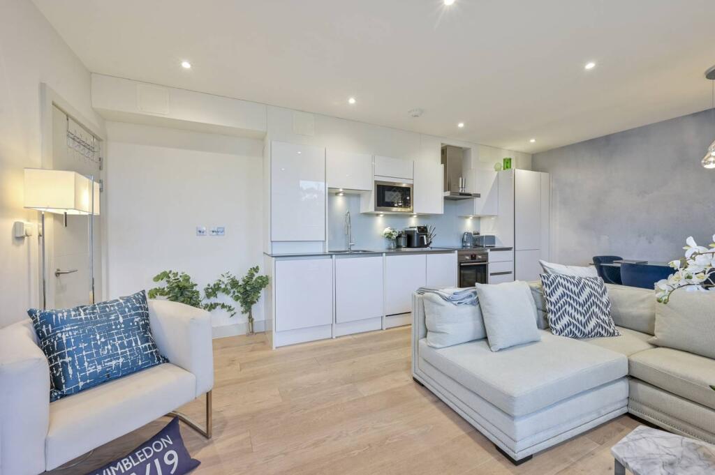 2 bed 1st Floor Flat for rent in London. From Foxtons - Wimbledon