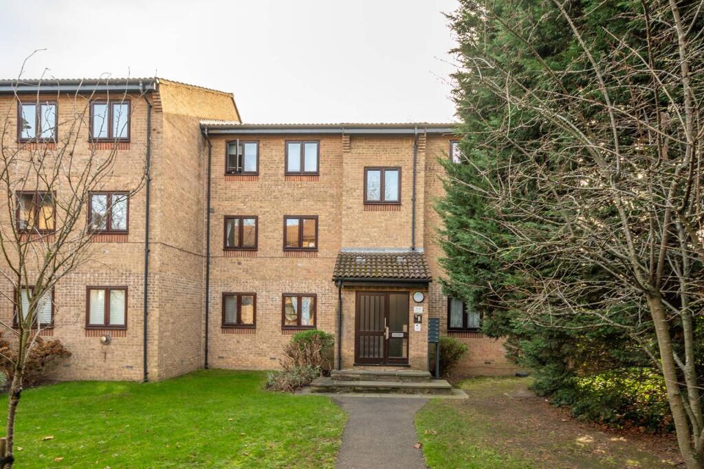 2 bed 1st Floor Flat for rent in London. From Foxtons - Wimbledon