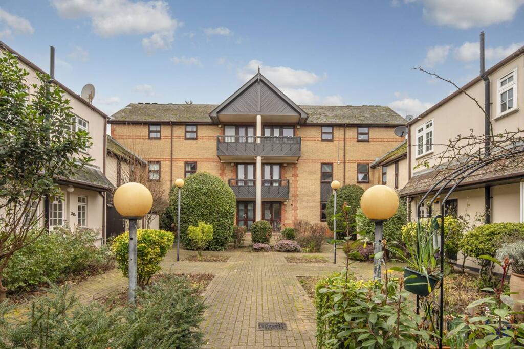 2 bed 1st Floor Flat for rent in London. From Foxtons - Wimbledon