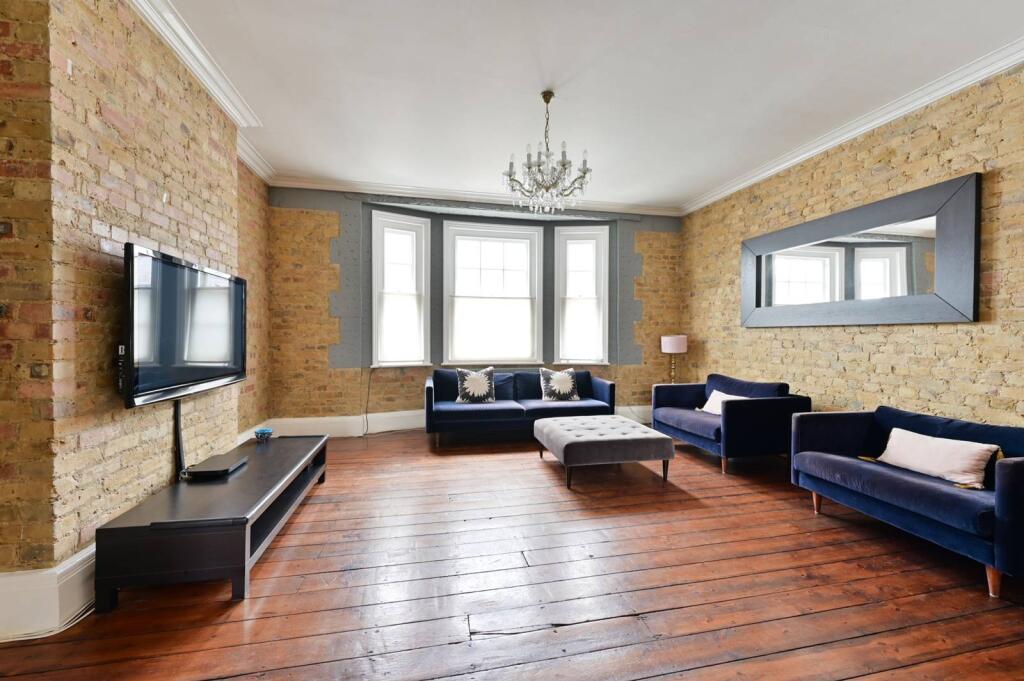 2 bed 1st Floor Flat for rent in London. From Foxtons - Wimbledon