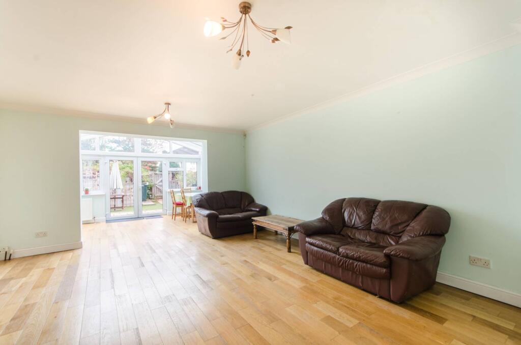 3 bed Detached for rent in London. From Foxtons - Wimbledon