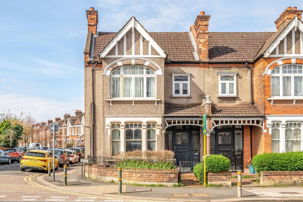 3 bed Annexe for rent in London. From Foxtons - Wimbledon