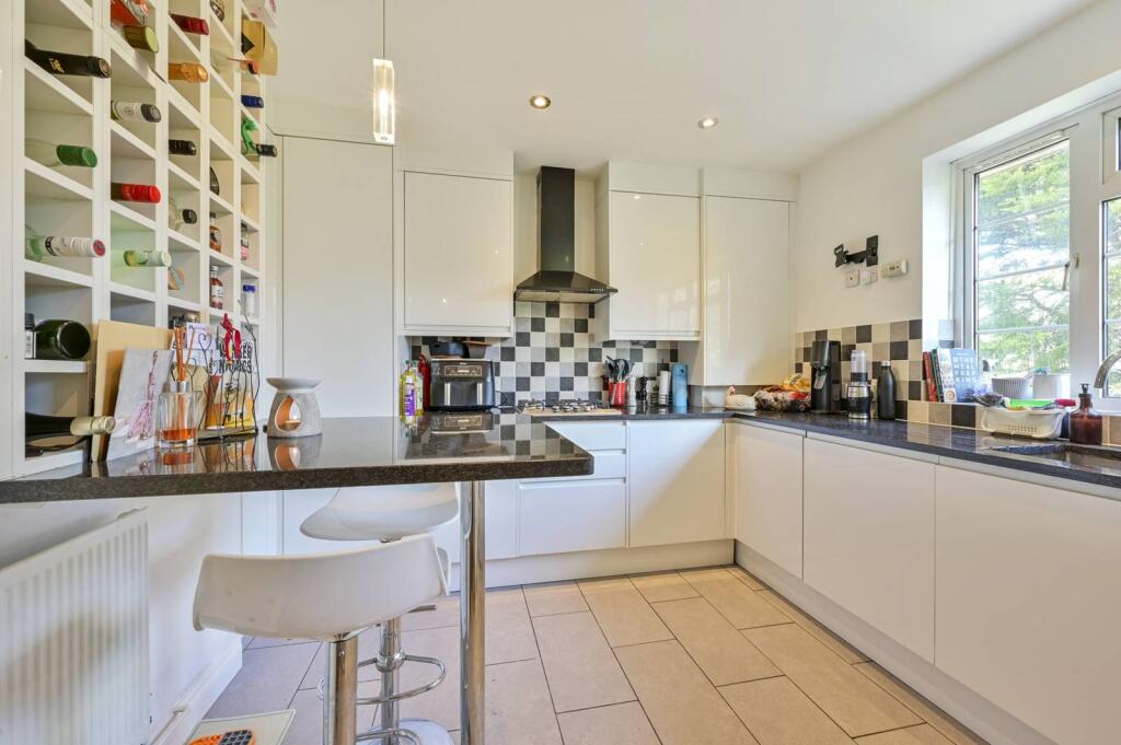 2 bed Annexe for rent in Wimbledon. From Foxtons - Wimbledon