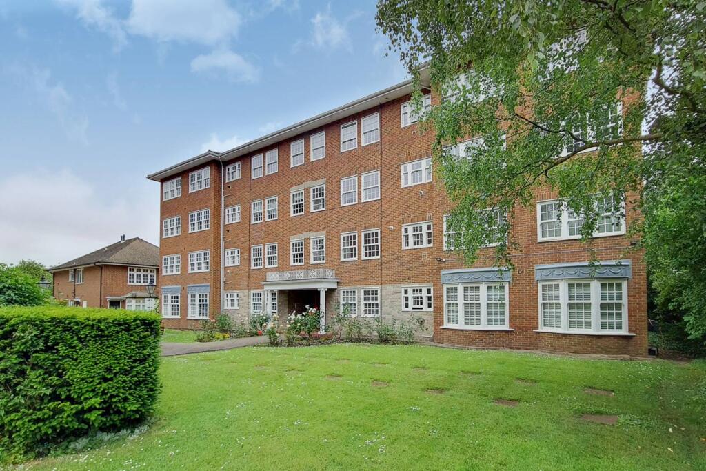 2 bed 1st Floor Flat for rent in Wimbledon. From Foxtons - Wimbledon