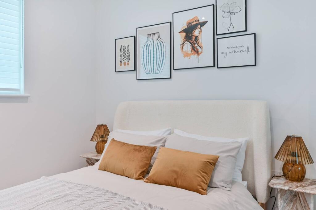 2 bed 1st Floor Flat for rent in . From Foxtons - Wimbledon