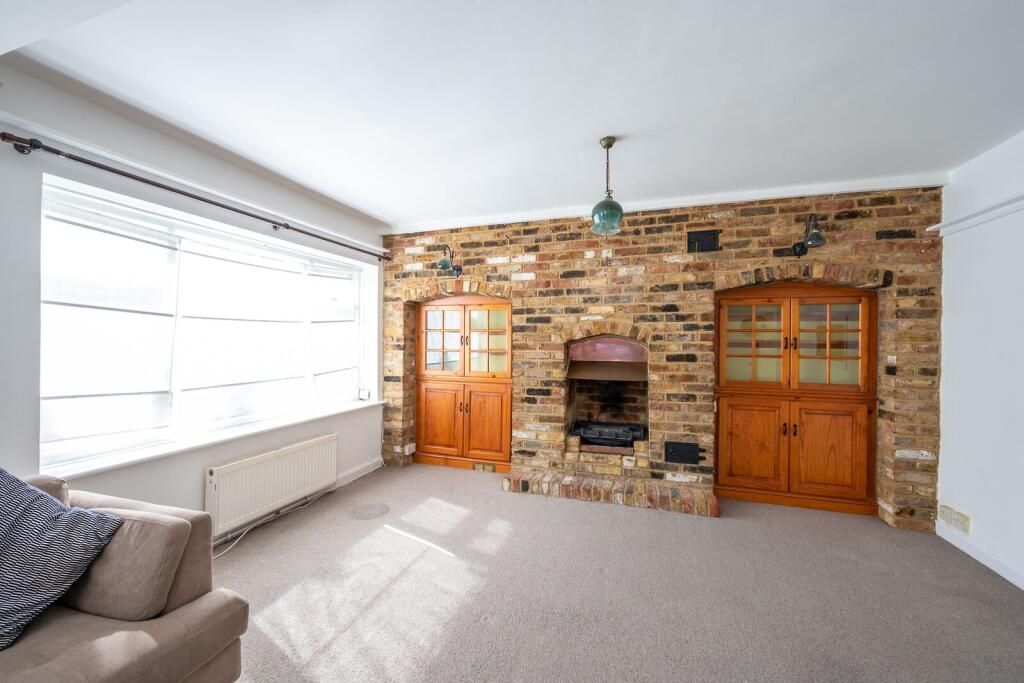 3 bed Semi Detached for rent in Wimbledon. From Foxtons - Wimbledon
