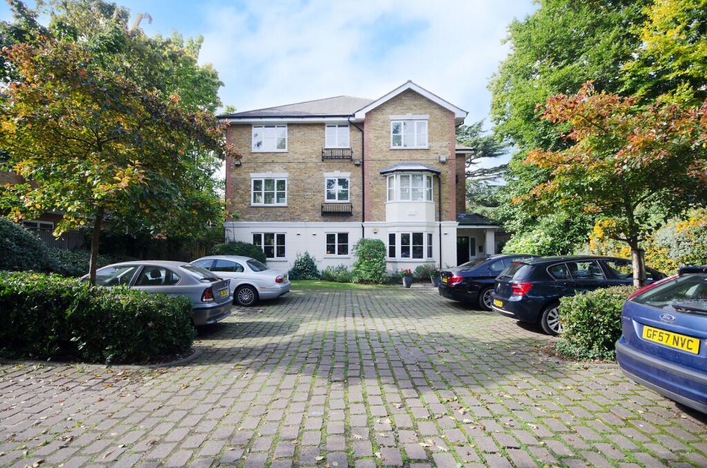2 bed 1st Floor Flat for rent in Wimbledon. From Foxtons - Wimbledon