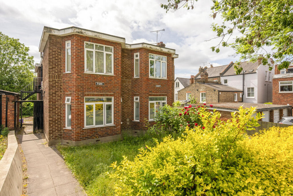 2 bed 1st Floor Flat for rent in Wimbledon. From Foxtons - Wimbledon